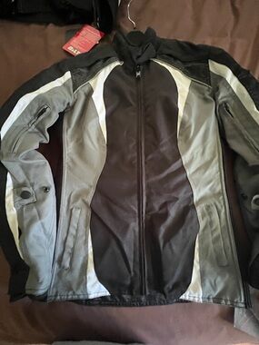 Woman’s Performance Motorcycle Jacket in Black and Gray